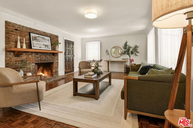 1930 Holly Drive 9A