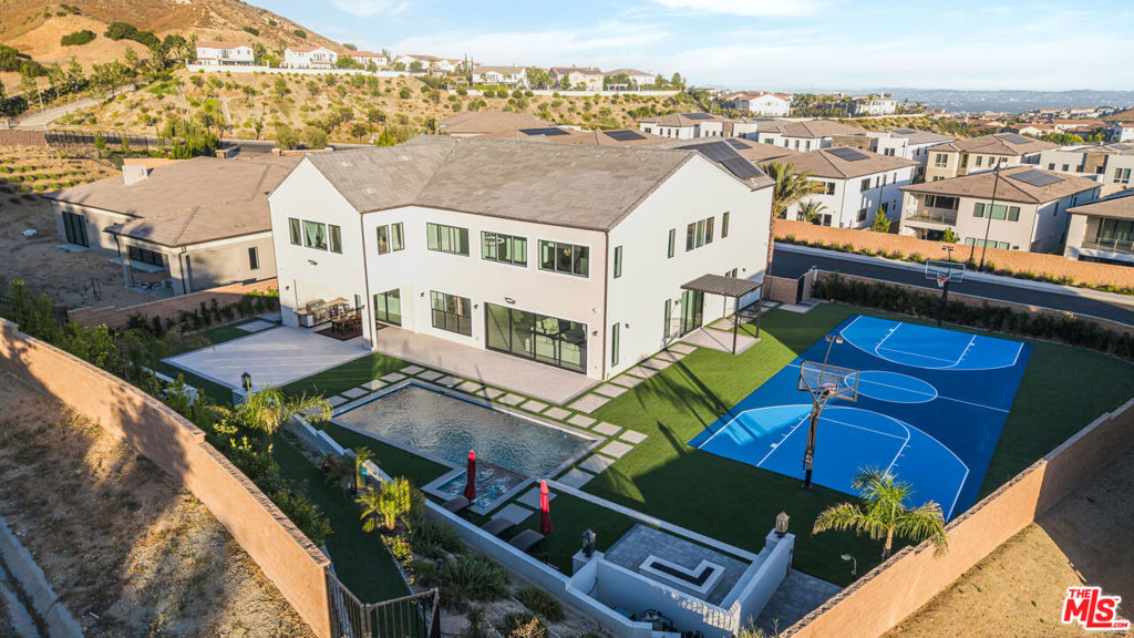 12553 N Ridgeline Road