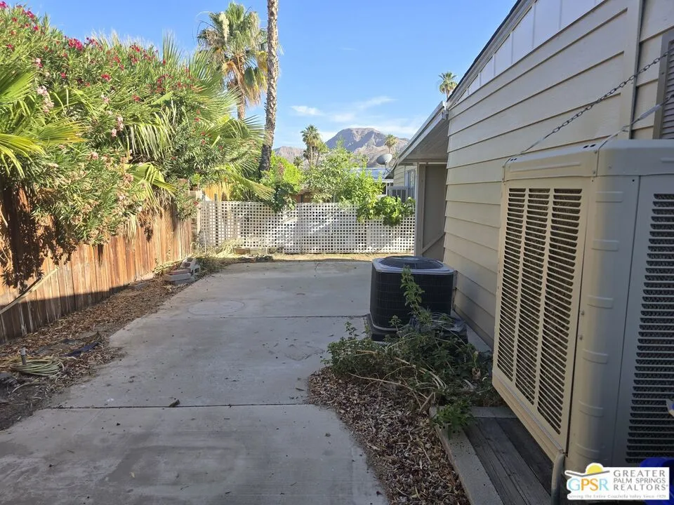 Cathedral City, California 92234, United States, 2 Bedrooms Bedrooms, ,2 BathroomsBathrooms,Residential,Pending,142851