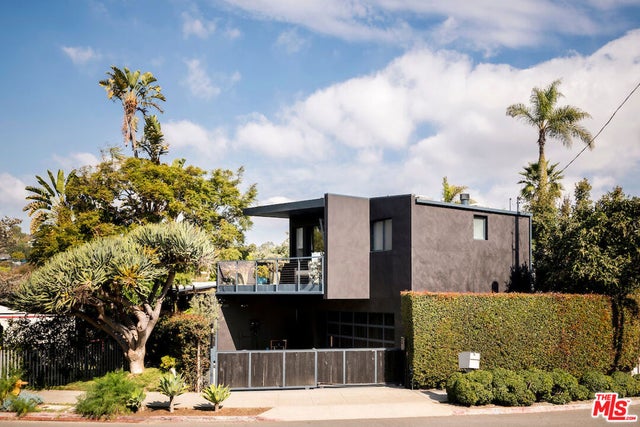 295 Mabery Road, Santa Monica
