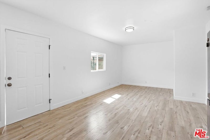 208 W 49th Street
