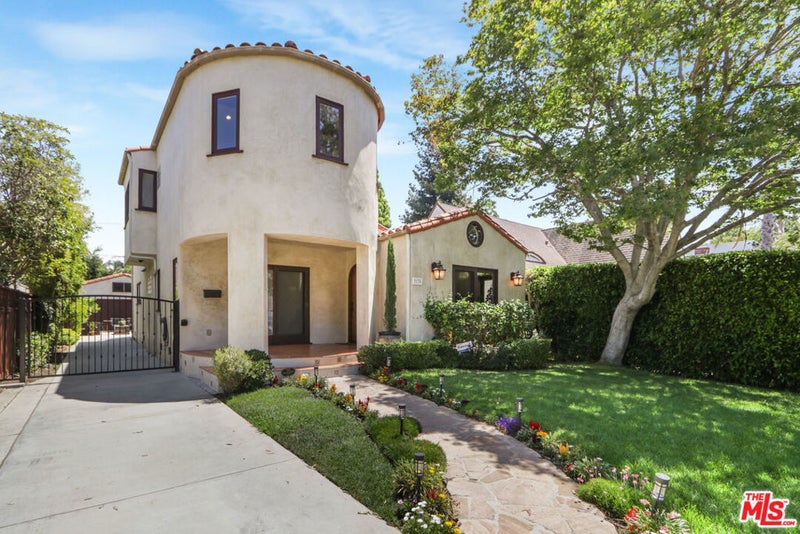 2130 Manning Avenue