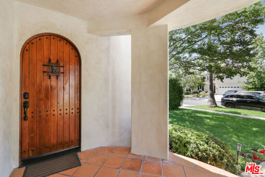 2130 Manning Avenue