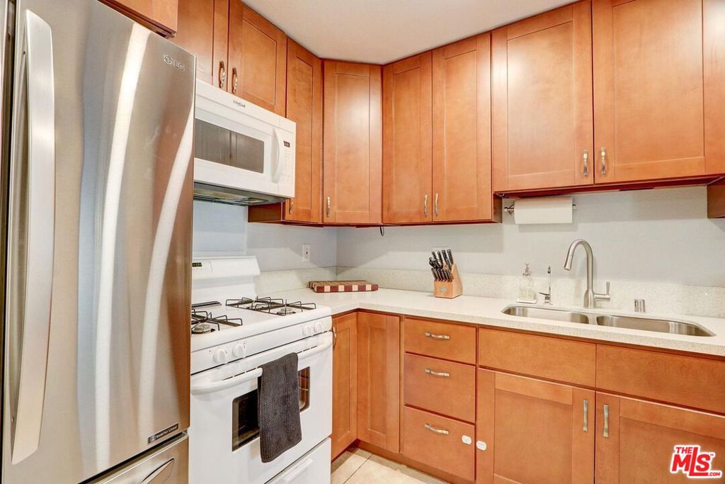 1275 Seacliff Court 5