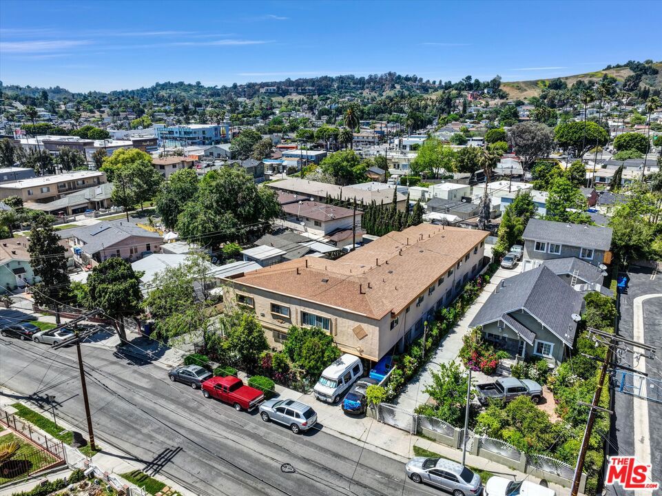 Properties 4 5005 Axtell Street