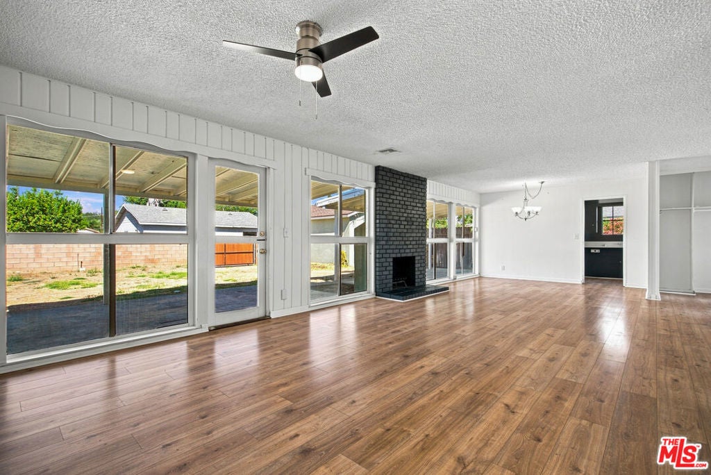 7139 Fallbrook Avenue