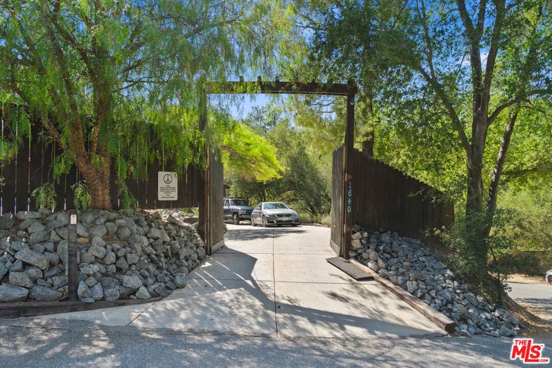 1640 Old Topanga Canyon Road