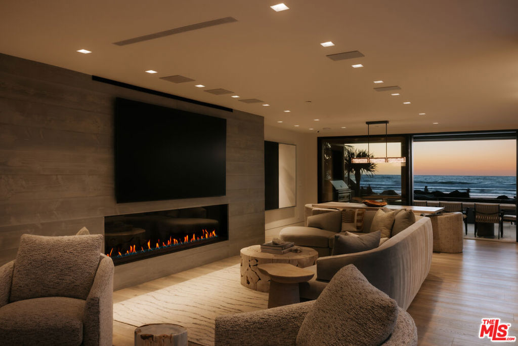 3000 Sandy Lane