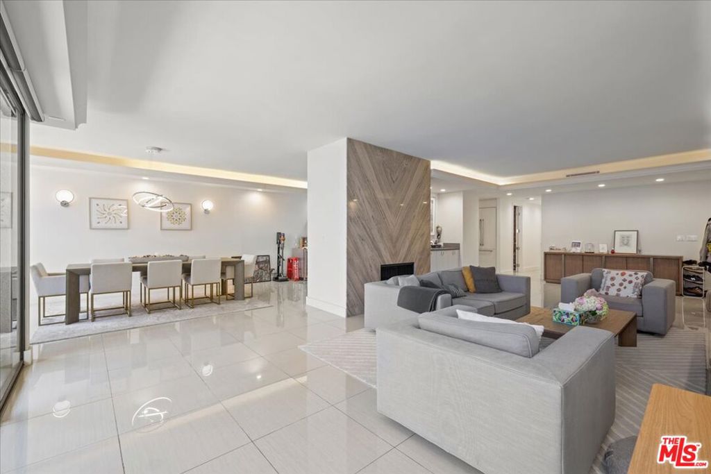 Properties 4 325 N Oakhurst Drive 203
