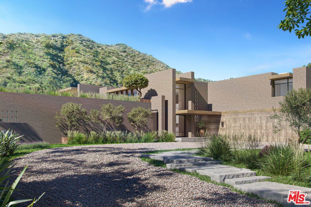 7200 La Presa Drive
