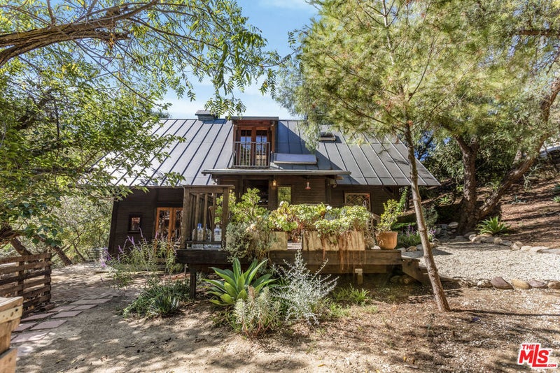 2521 Topanga Skyline Drive