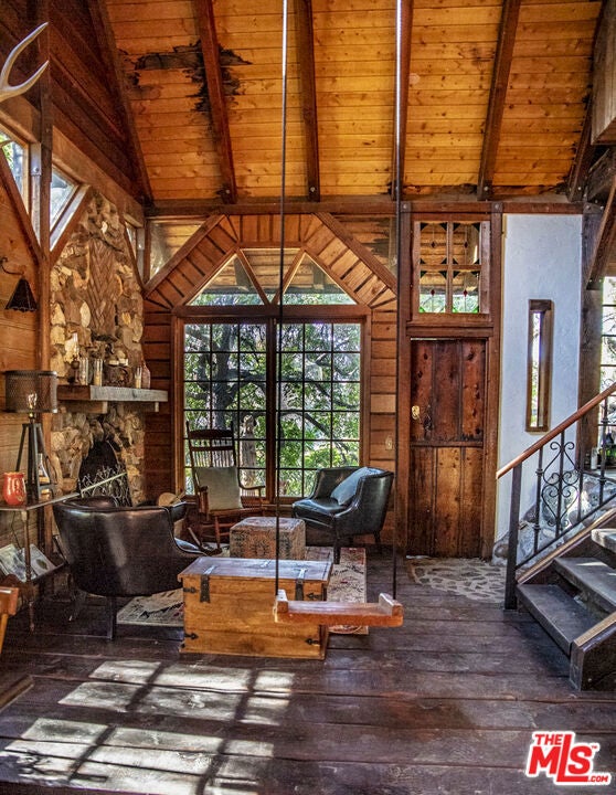 2521 Topanga Skyline Drive