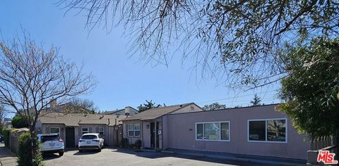 6141 Hazeltine Avenue Van Nuys CA 91401