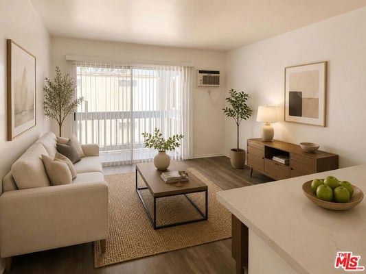 18366 COLLINS ST # 213, TARZANA, CA 91356 - Image cbb6ee2b34d3f3e8affc2226b5187b52/3768925706