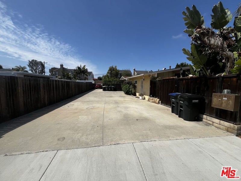 317 University Drive UnitsA,B,C