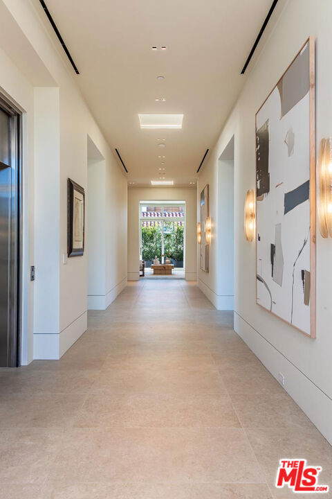 Properties 2 455 N Palm Drive PH