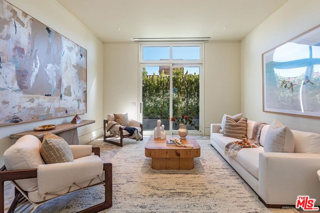 Properties 1 455 N Palm Drive PH