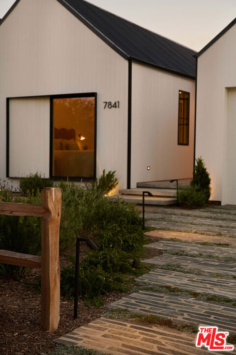 Properties 2 7841 Stewart Avenue