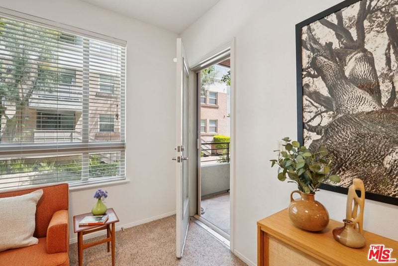 100 S Alameda Street 150