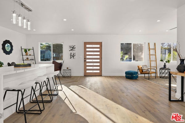 5928 TOBIAS AVE, SHERMAN OAKS, CA 91411 - Image cc520c2be59ce9ee70bc8fc541ff71f9/2628113905