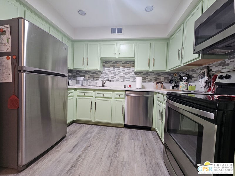 1333 Sunflower Circle