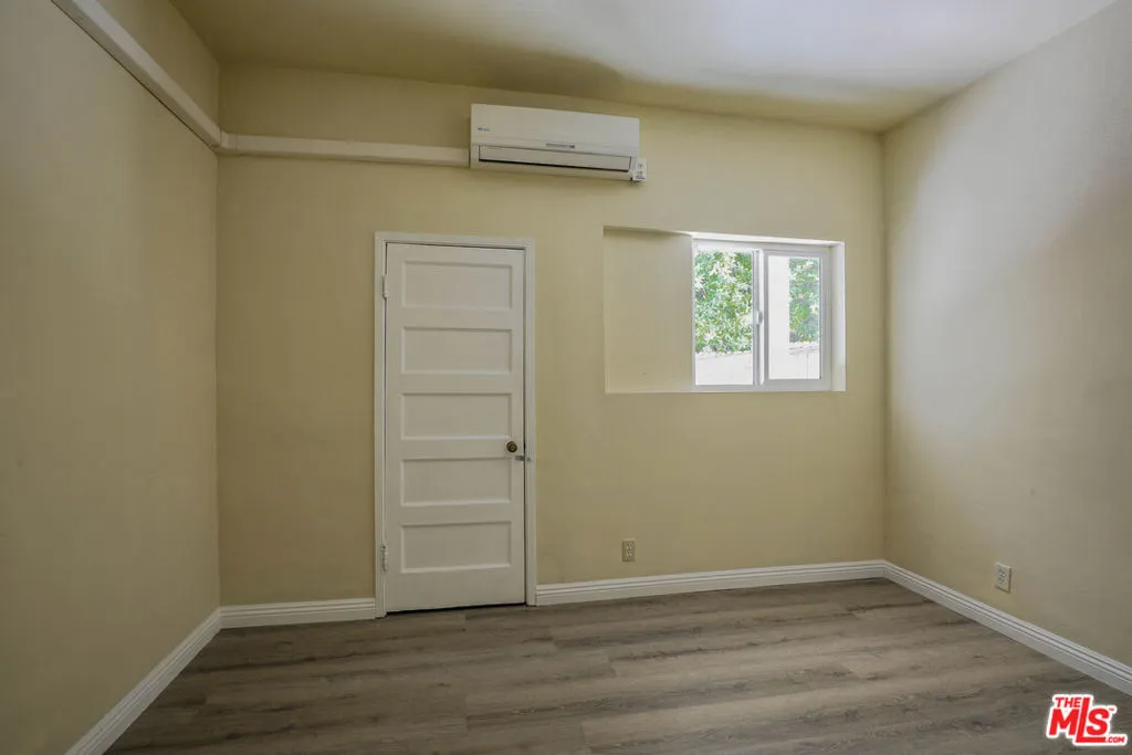 Los Angeles, California 90042, United States, 1 Bedroom Bedrooms, ,1 BathroomBathrooms,Residential,Active,167864