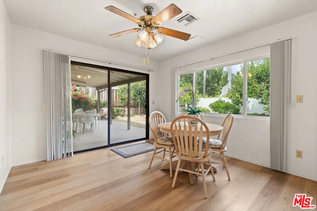 Sierra Madre, California 91024, United States, 3 Bedrooms Bedrooms, ,2 BathroomsBathrooms,Residential,Pending,206317