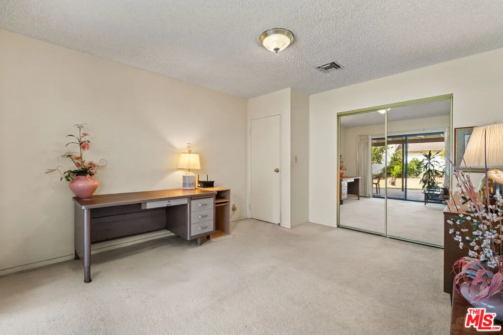 Sierra Madre, California 91024, United States, 3 Bedrooms Bedrooms, ,2 BathroomsBathrooms,Residential,Pending,206317