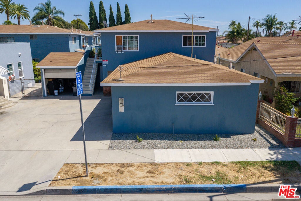 3700 E 61st Street