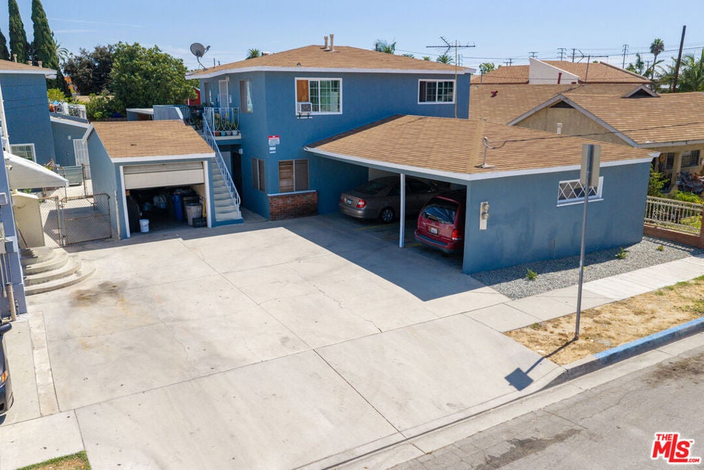 3700 E 61st Street