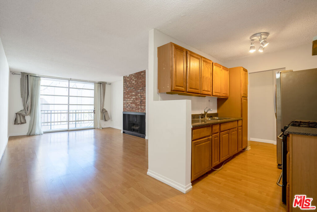 421 S La Fayette Park Place 515