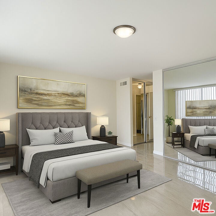100 S Doheny Drive 920