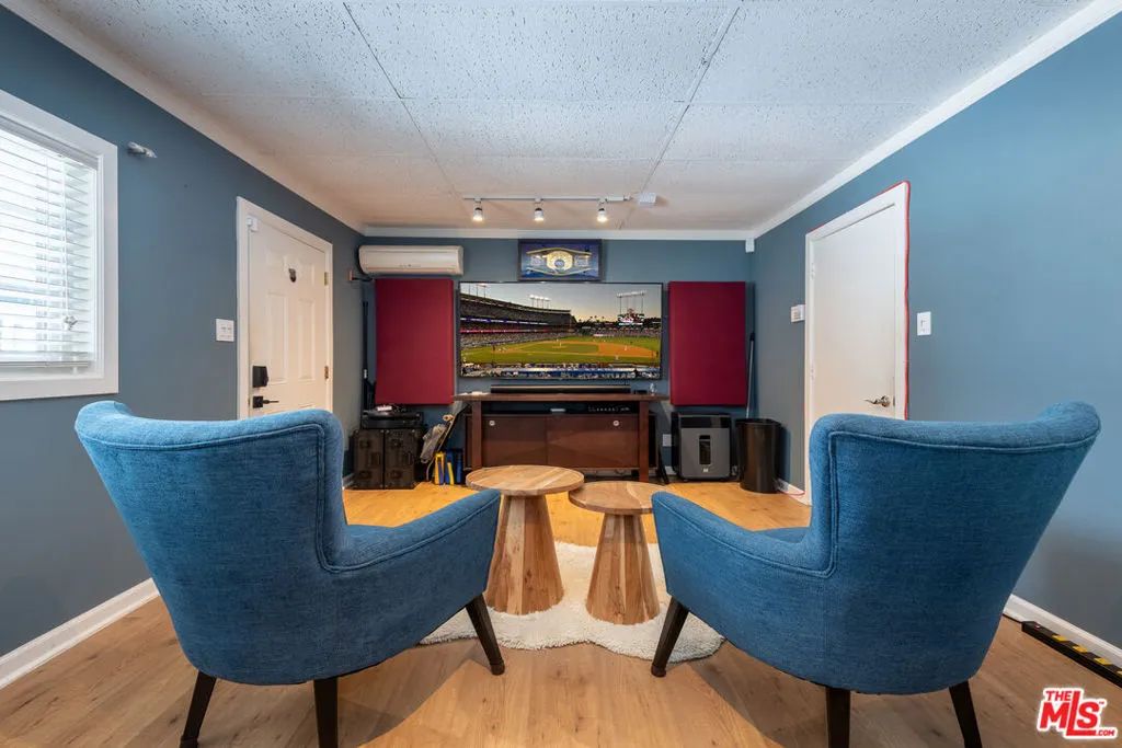 Studio City, California 91604, United States, 3 Bedrooms Bedrooms, ,3 BathroomsBathrooms,Residential,Active,136657