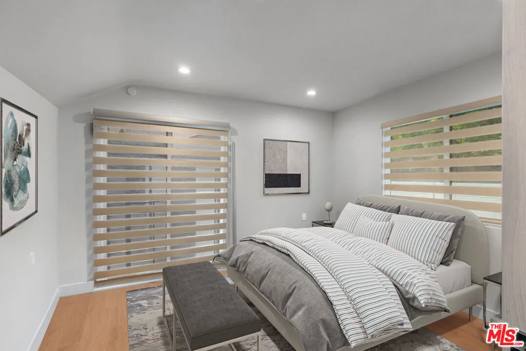 Studio City, California 91604, United States, 3 Bedrooms Bedrooms, ,3 BathroomsBathrooms,Residential,Active,136657