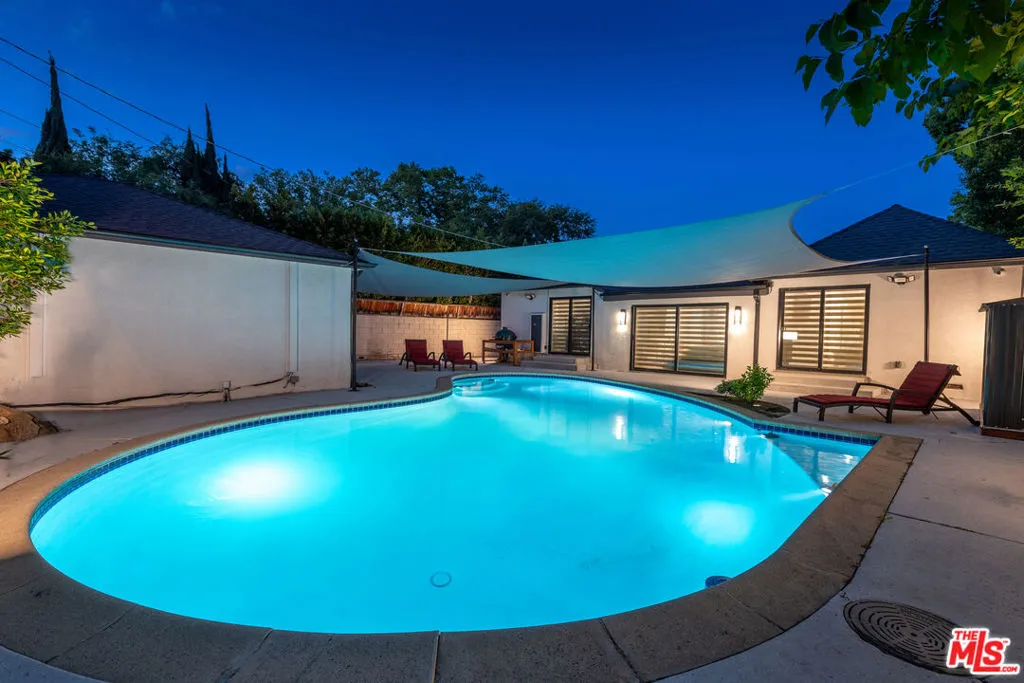 Studio City, California 91604, United States, 3 Bedrooms Bedrooms, ,3 BathroomsBathrooms,Residential,Active,136657