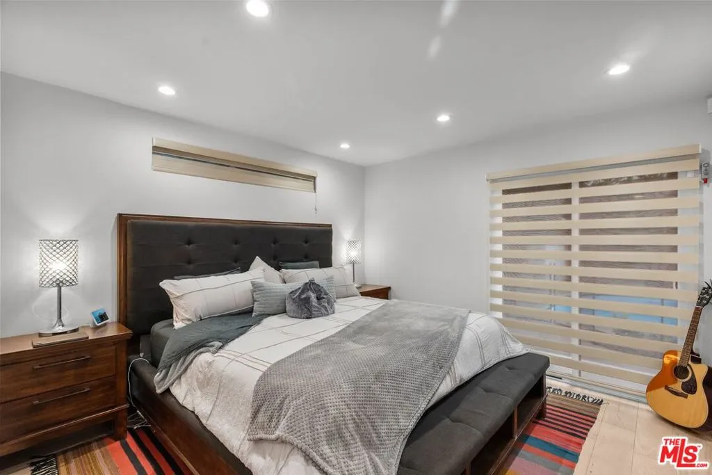 Studio City, California 91604, United States, 3 Bedrooms Bedrooms, ,3 BathroomsBathrooms,Residential,Active,136657