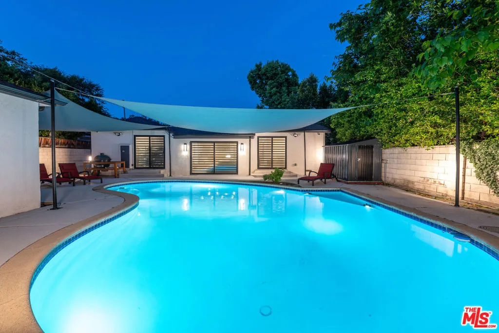 Studio City, California 91604, United States, 3 Bedrooms Bedrooms, ,3 BathroomsBathrooms,Residential,Active,136657