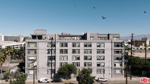 825 E 4th Street 110 Los Angeles CA 90013