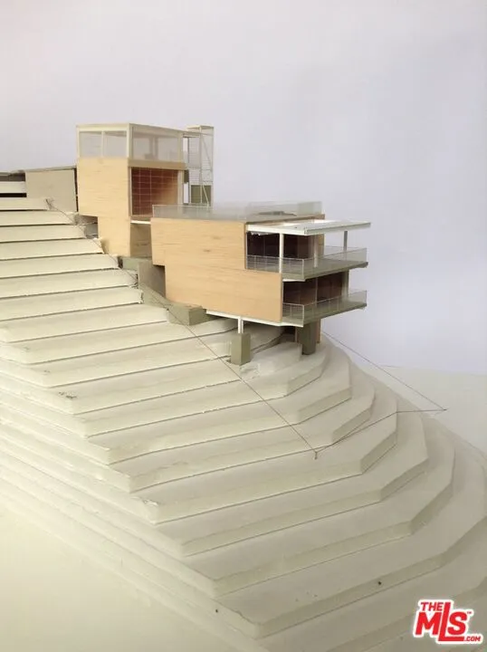 Los Angeles, California 90046, United States, ,Land,Active,43673