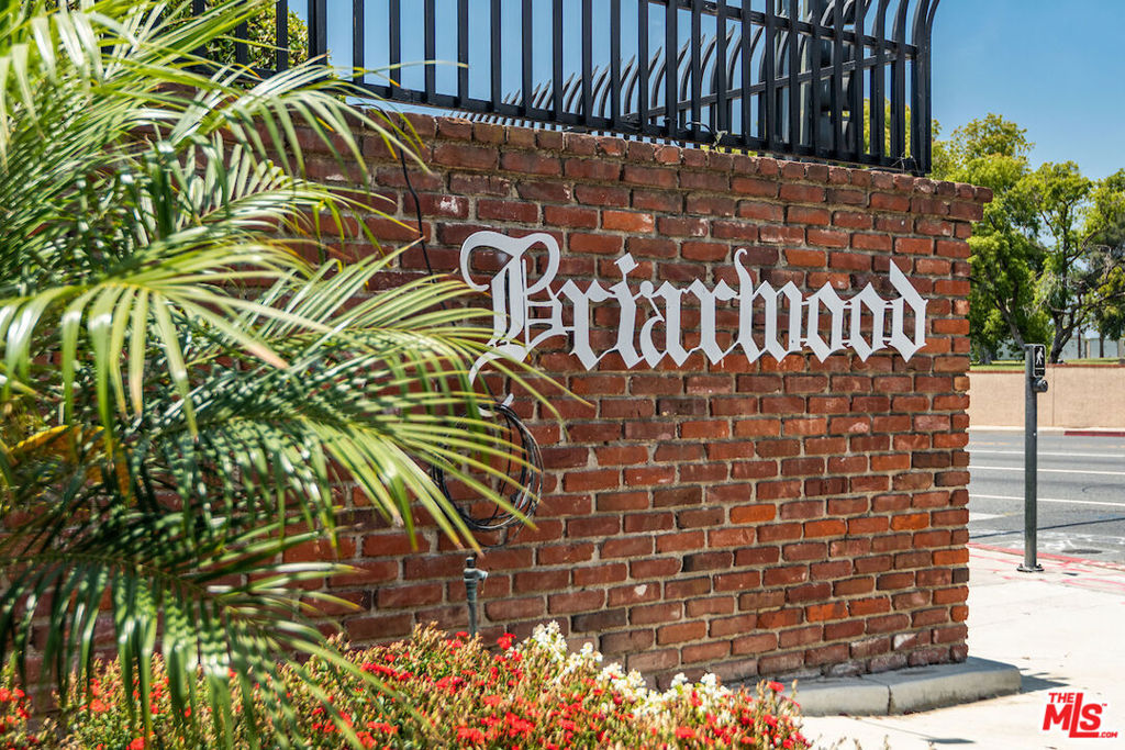 3500 W Manchester Boulevard 281