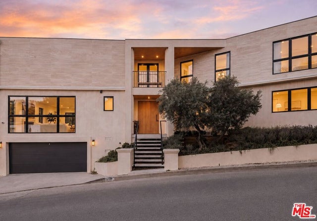 1417 Bluebird Avenue, Los Angeles