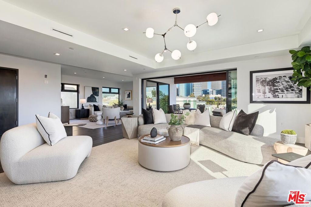 1839 Pandora Avenue PH