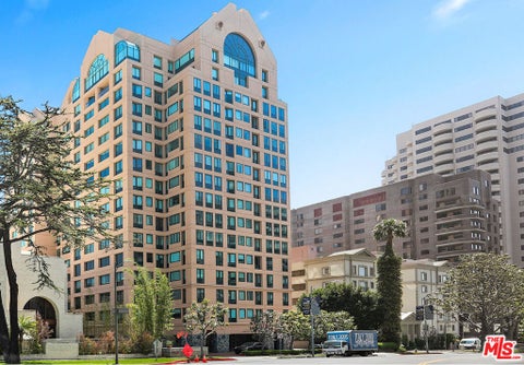 Photo of 10520 Wilshire Boulevard #305, Los Angeles, CA 90024 (MLS # 26867859)