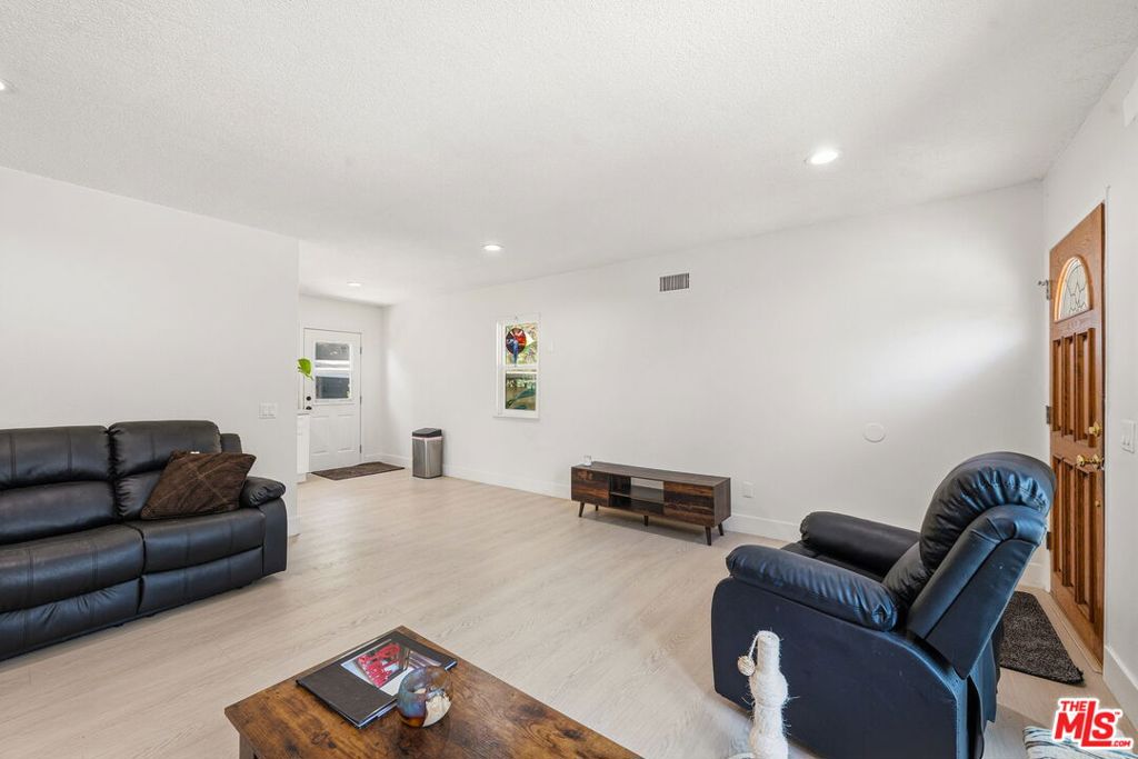 963 Pine Grove Avenue