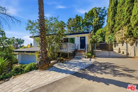 963 Pine Grove Avenue Los Angeles CA 90042