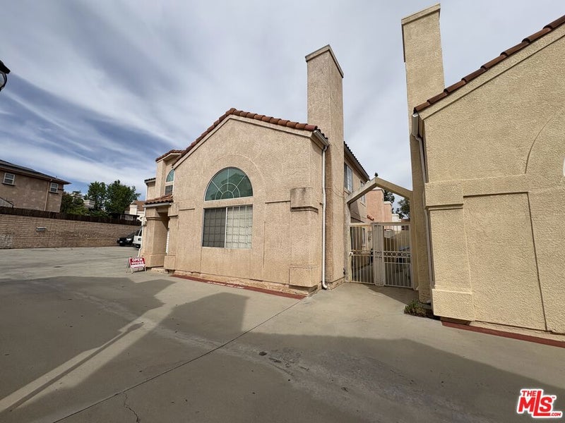 14411 Nordhoff Street 9
