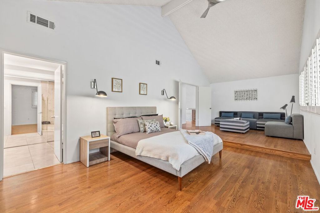 Properties 3 2801 Woodwardia Drive