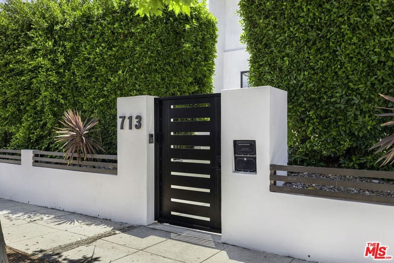 713 N Sierra Bonita Avenue