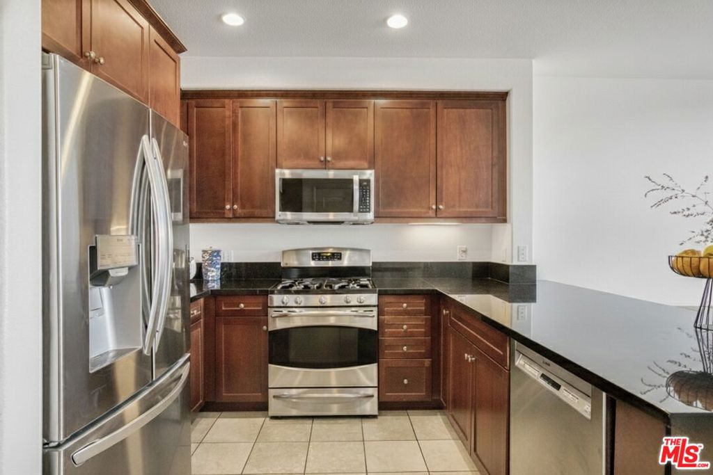 629 Traction Avenue 412