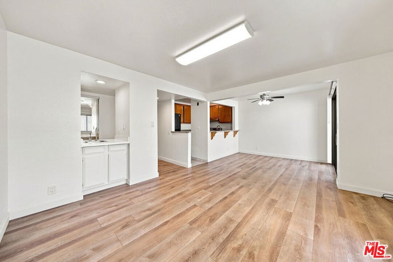 435 S Virgil Avenue 208